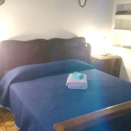 Via Consolazione Apartament Castel Colonna